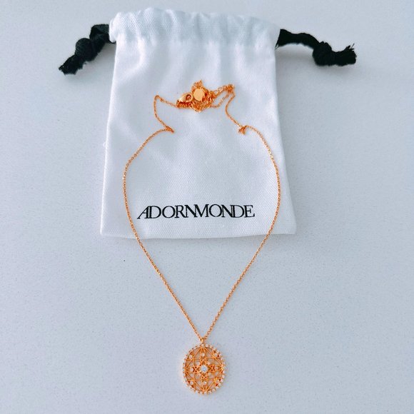 Adornmonde Val Gold Crystal Pendant Necklace - Picture 2 of 3